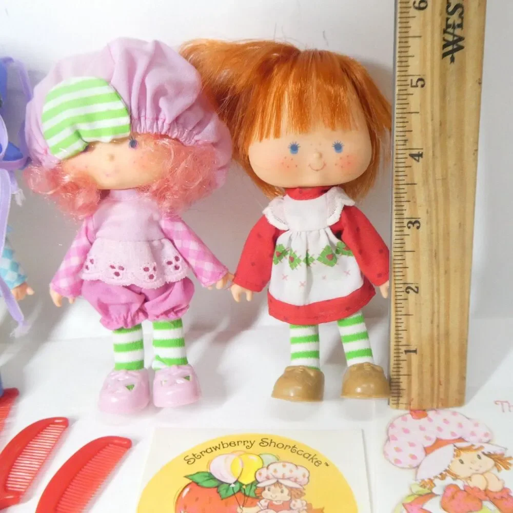Strawberry Shortcake Doll Lot of 4 Vintage w/ Blueberry Muffin & Raspberry Tart